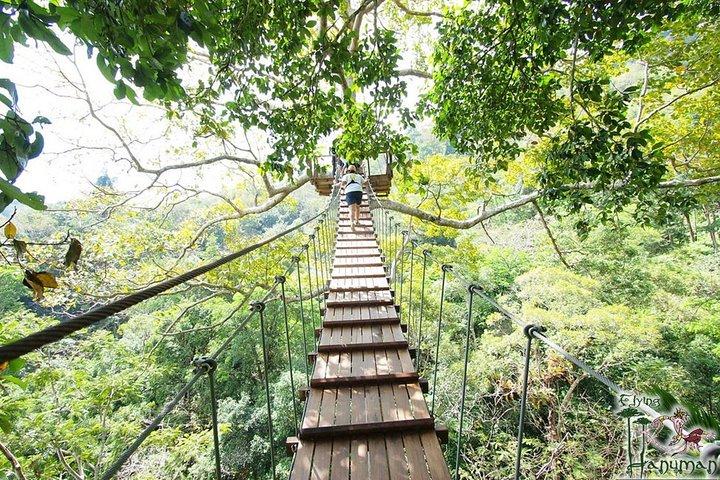 Hanuman World Phuket: Tirolesa & Canopy Emociones