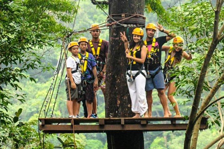 Hanuman World Phuket: Tirolesa & Canopy Emociones