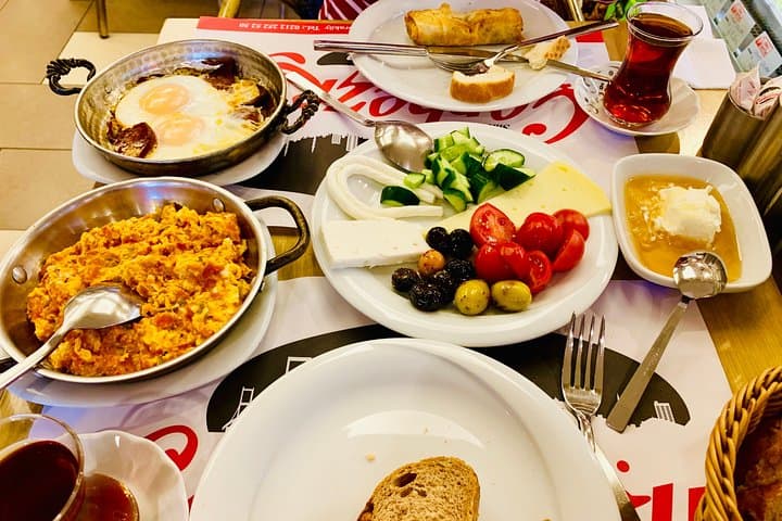 Two Continents Istanbul Food Tour - Private and Guided