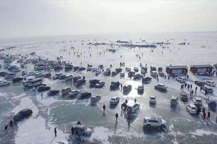 ハルビンからのチャガン湖冬釣りへの2日間のプライベートツアー
