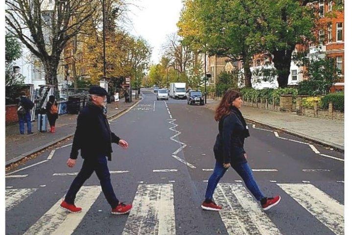 ロック キャブ ツアーズ、ミュージック レジェンドによるロンドンのプライベート タクシー ツアー