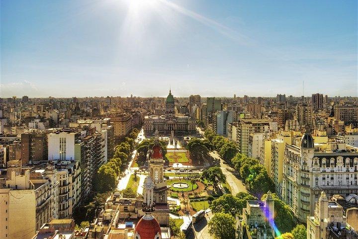 Aeroparque Jorge Newbery (AEP) からブエノスアイレスへのプライベート送迎