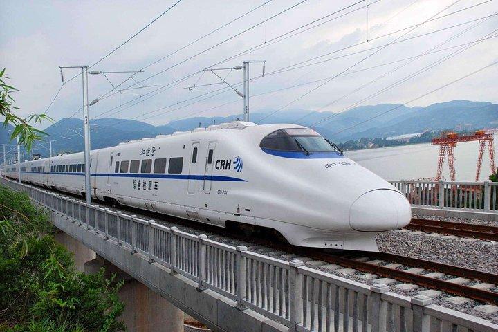 Passagem do trem-bala de Hangzhou para Suzhou com transferência da estação de trem de Hangzhou