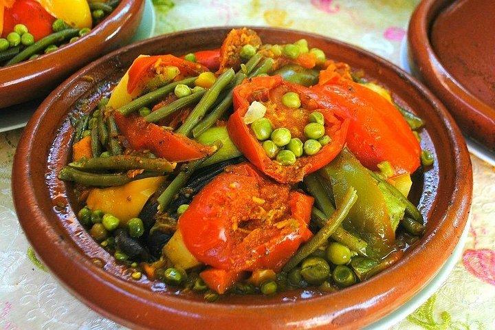 マラケシュ: ベルベル人の家族でハイアトラス料理教室