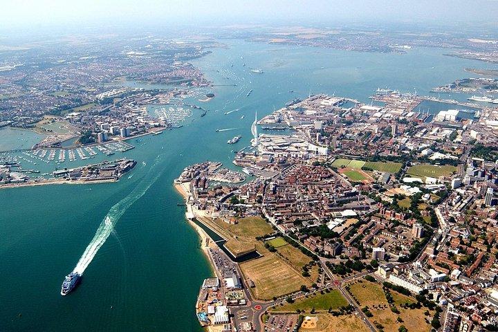 ポーツマス国際空港とロンドンヒースロー空港への/からのプライベートトランスファー