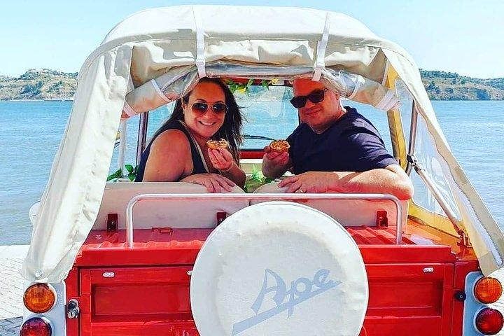 Tuk Tuk Lisbon Guided tour! 100% PRIVATE & PERSONALIZED