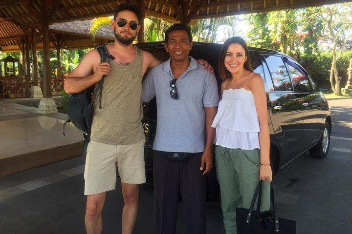 Privater Transfer vom Flughafen Ubud nach Bali (DPS).