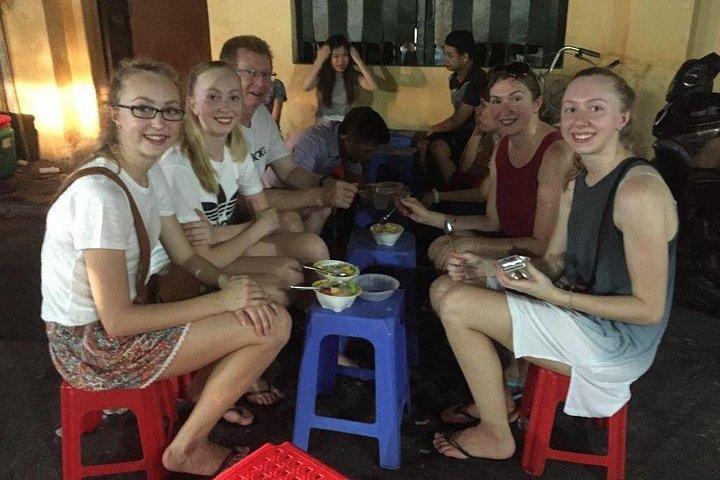 Private cooking class and rural market visit with chef