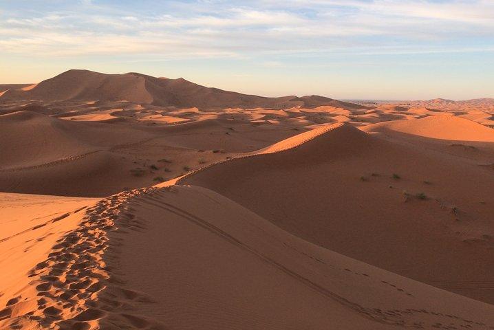 Tour condiviso di 2 giorni da Fes a Marrakech attraverso il deserto del Sahara in Marocco