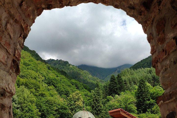 リラ修道院＆ボヤナ教会への柔軟なグループ日帰り旅行