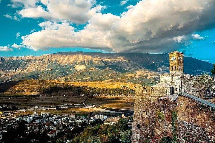 3 - Dia Albanian Castles & Riviera Tour a partir de Tirana (Car & Driver)