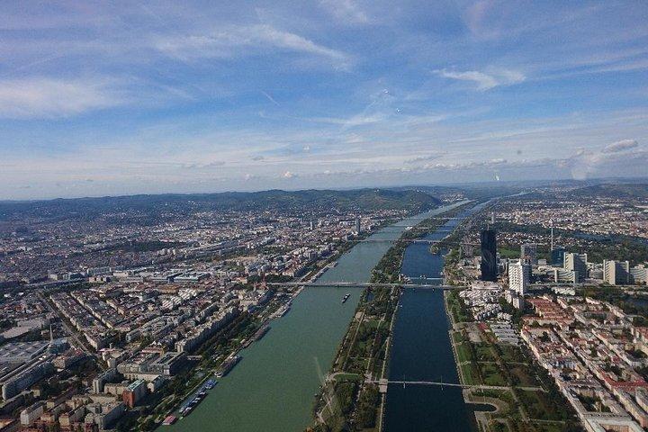 Wien 40 minutters helikoptertur for 2