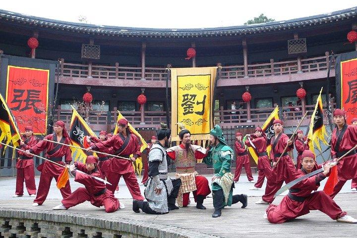 Excursão diurna autoguiada a Wuxi saindo de Nanjing em carro particular