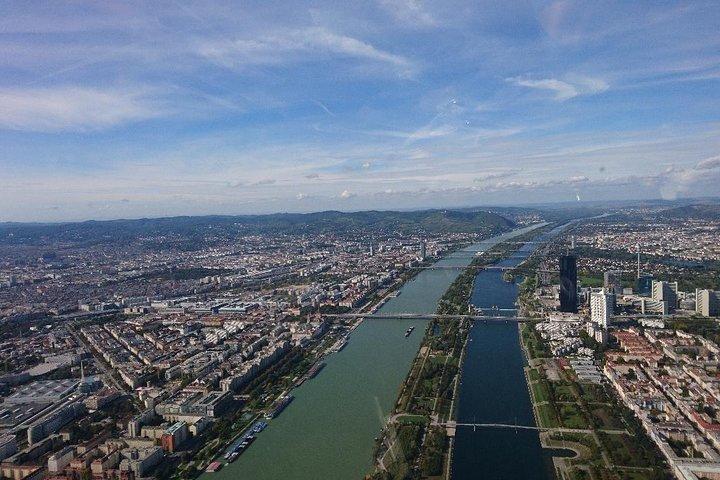 Wien 40 minutters helikoptertur for 4