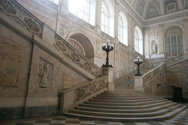 Private Walking Royal Tour of Naples: kastelen en koningen