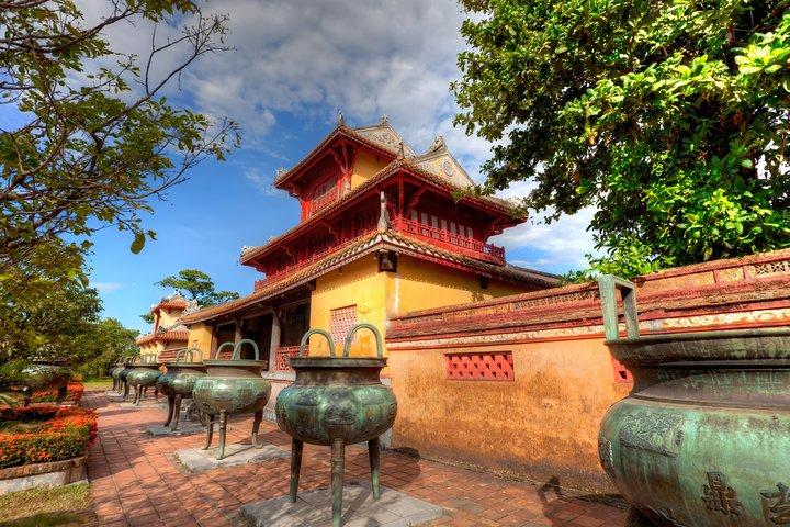 Viajes de Hoi An a Dong Hoi en servicio de coche privado