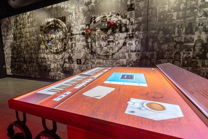 Skip the Line: Strawberry Field Visitor Experience Ticket with Media Guide