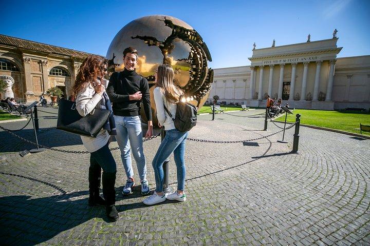 コロッセオ・トレビの泉（Coliseum Trevi Fountain）バチカンとシスティーナ礼拝堂を含む2日間のツアーでのローマ
