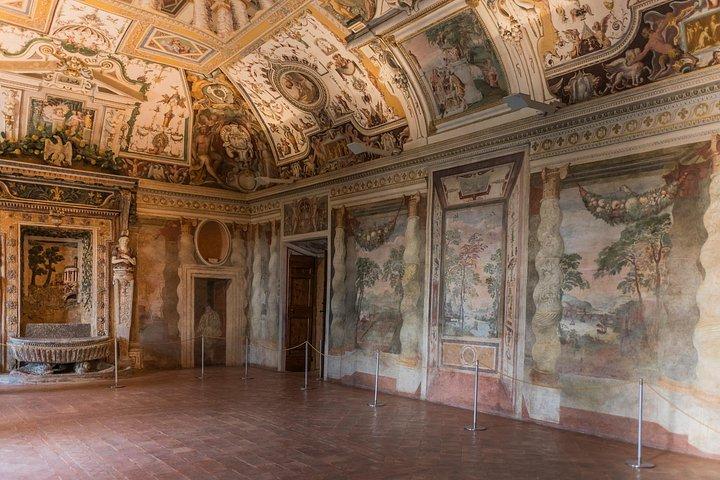 Tivoli、Hadrians Villa、Villa d'Este、ローマからの魅力的な日帰り旅行