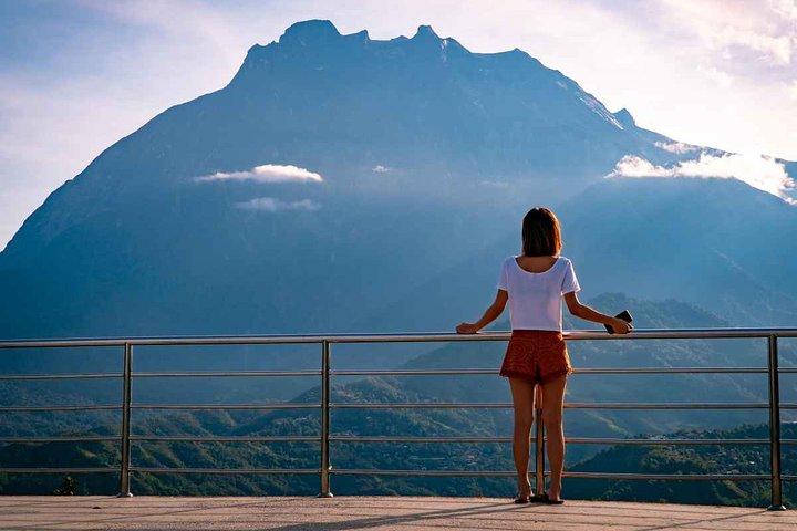 Kinabalu Park com Rumah Terbalik e Desa Cow Farm