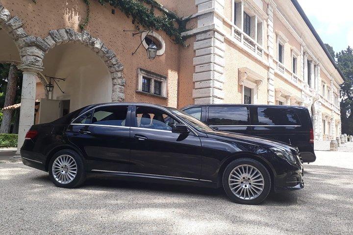 Tesori di Twilight: tour privato con autista di Roma