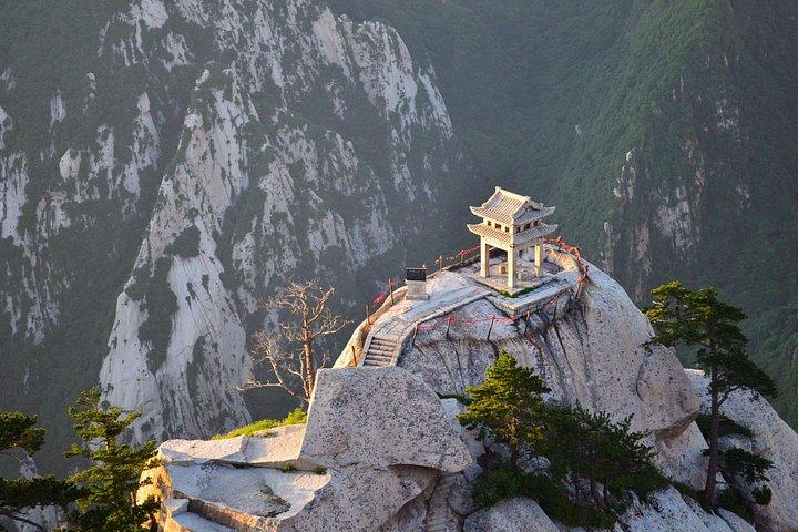 ランチを含む西安からの華山プライベート日帰りツアー