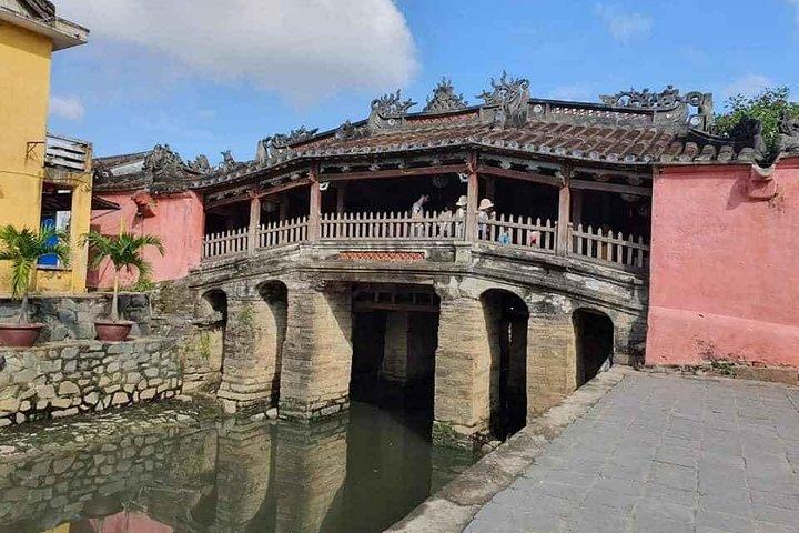 Hoi An Walking City Tour & Nyd Sunset BoatTur på Thu Bon River