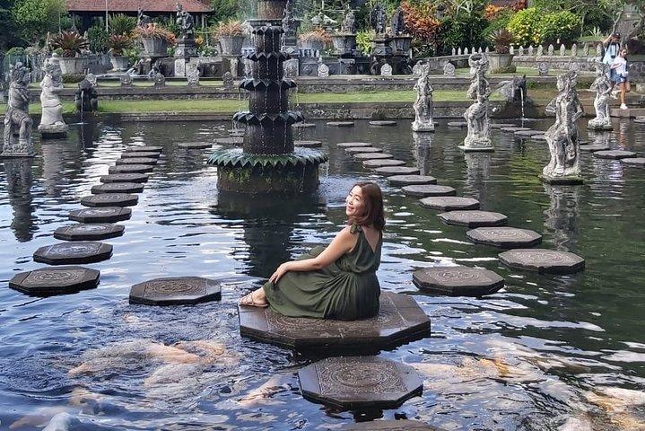 レンプヤンツアー：天国の門、ティルタ・ガンガ、ゴア・ラジャの滝