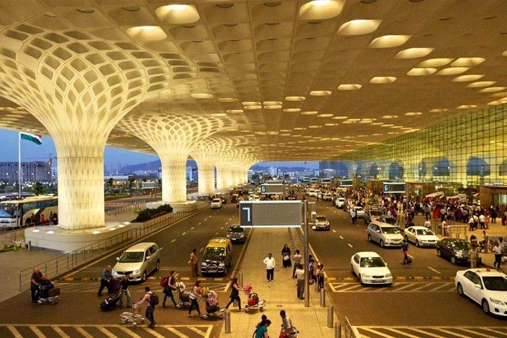 Luchthavenvervoer Mumbai in privévoertuig