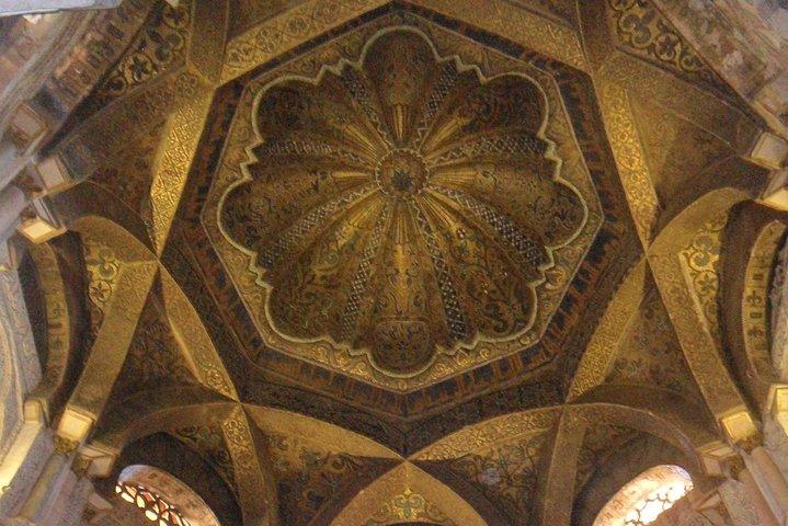 Visit Cathedral Mosque with official guide. Small groups