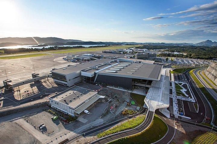 ベルゲン ホテルからベルゲン空港への専用送迎