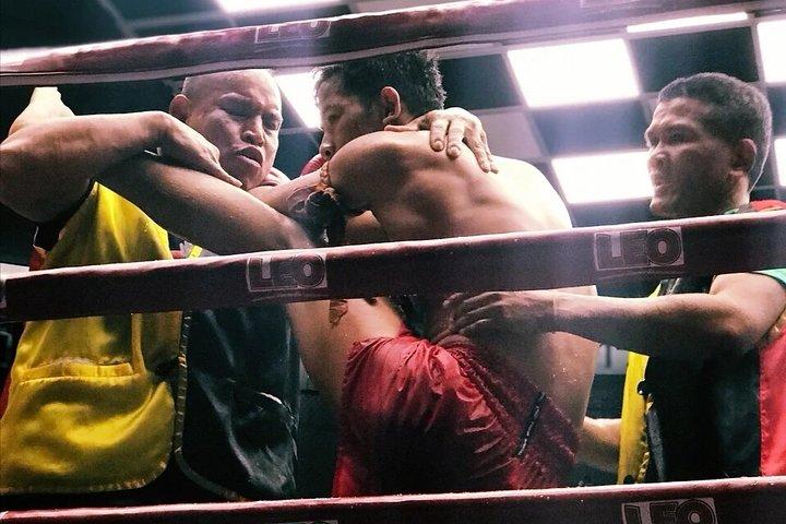 Ingresso autêntico para o show de Muay Thai no Lumpinee Boxing Stadium