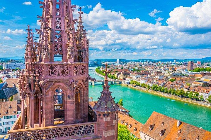 Whispers of Basel Private Tour: Uma viagem cheia de amor