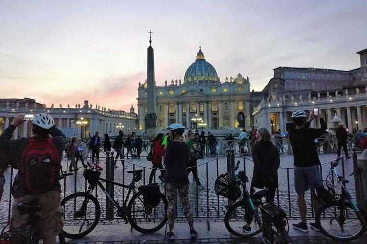 Rome: Guided Sunset E-Bike Tour – Historic Center