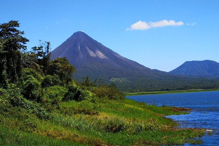 Baldi Hot Springs Volcan Arenal Cascade Fortuna de San José