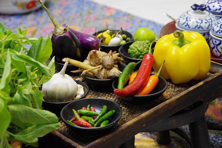 Silom Thai Cooking Experience with Market Visit