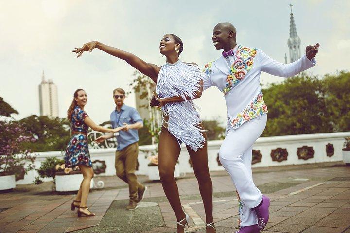 Erleben Sie Salsa Dance Class in Cali