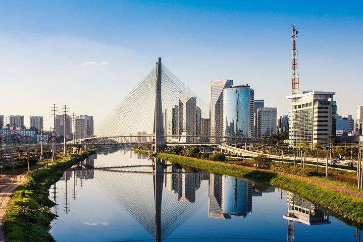 Traslado privado desde Campos do Jordão al aeropuerto de Sao Paulo (GRU)
