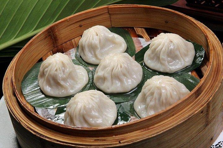 昼食付きの1日古い上海市のライフスタイルと文化のプライベートツアー