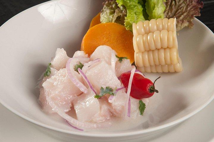 リマのプライベート カリナリー ツアー : ローカル マーケット、クッキング デモ、ラルコ博物館、ランチ