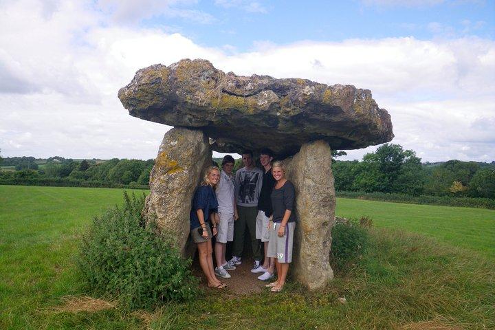 Excursão turística Cardiff Bay e Vale of Glamorgan guiado por motorista de dia inteiro