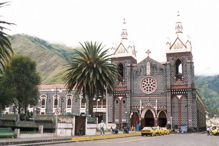Shuttle Service from Guayaquil to Baños