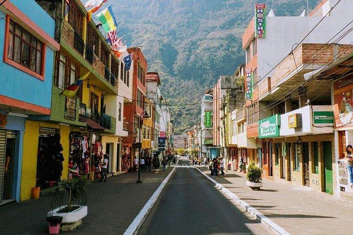 Shuttle Service from Guayaquil to Baños