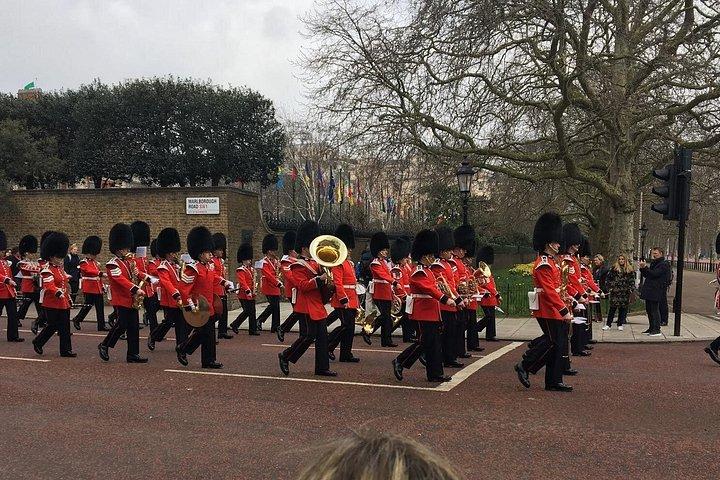 プライベート カスタム ウォーキング ツアー: ロンドンの半日観光ツアー