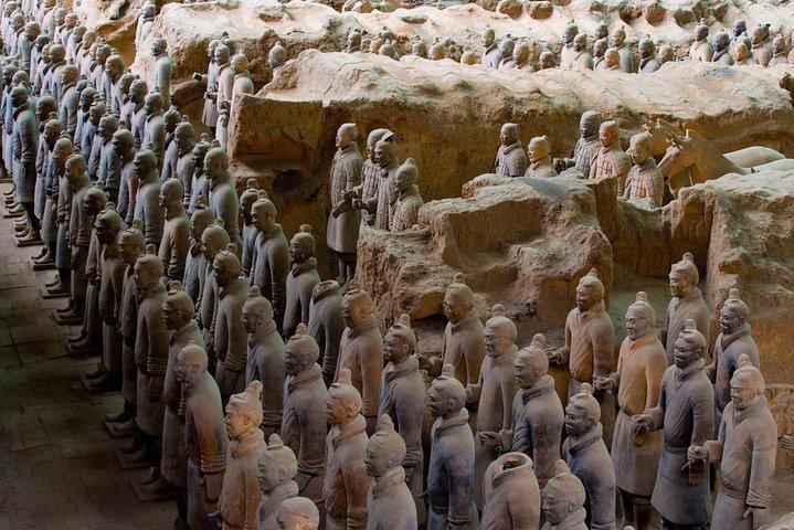 Tour en tren bala de 2 días desde Beijing a Xi'an Terracotta Warriors & City Wall