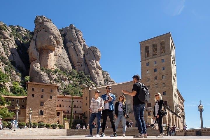 Tour private a Montserrat + Sitges