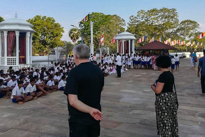 Colombo (CMB) Flughafen nach Weerawila Stadt Privater Transfer
