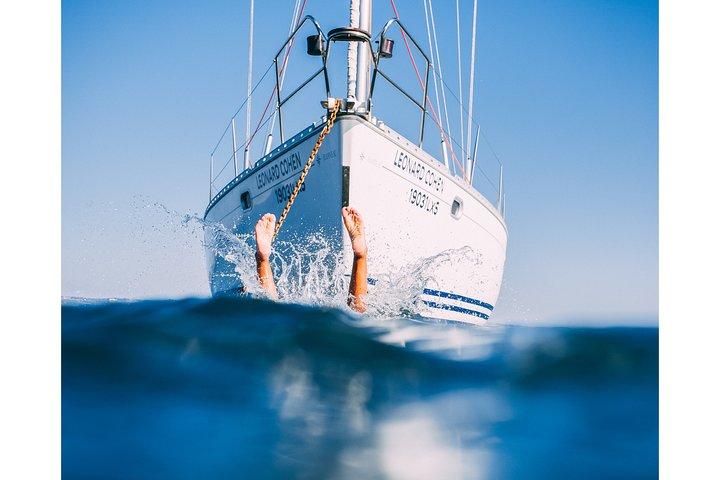4h Private Boat Tour - Sailing, Swimming and Sunbathing