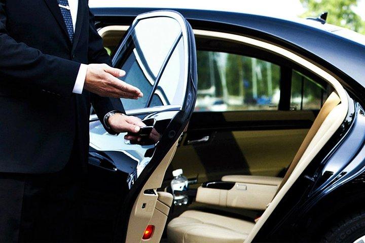 Transfer Lisbon Airport to Sesimbra