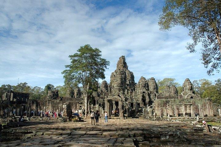 Private One Day Tour: Angkor Wat, Angkor Thom & Ta Prohm Temple